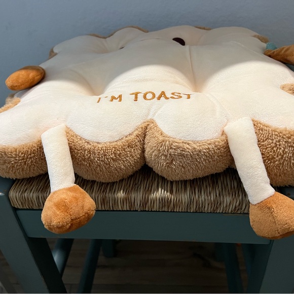 “I’m Toast” seat cushion - Picture 4 of 8